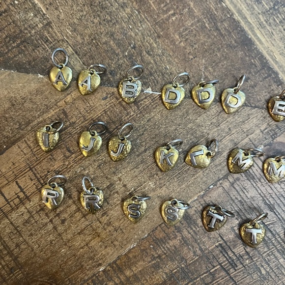 Waxing Poetic Heartswell Insignia - Picture 6 of 6